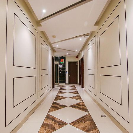 Fabhotel Golden Glory Új-Delhi Kültér fotó