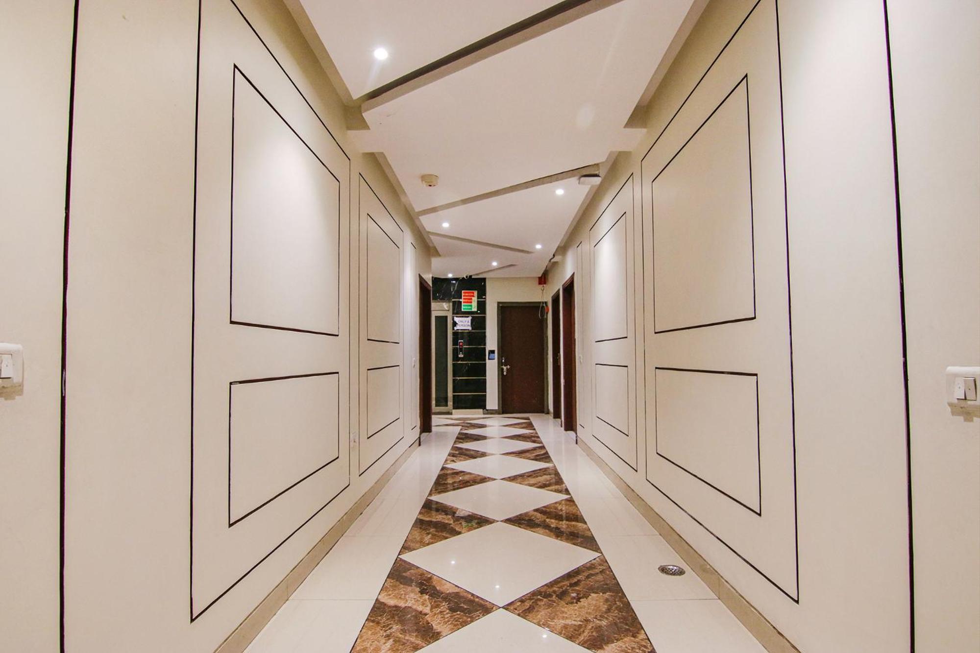 Fabhotel Golden Glory Új-Delhi Kültér fotó