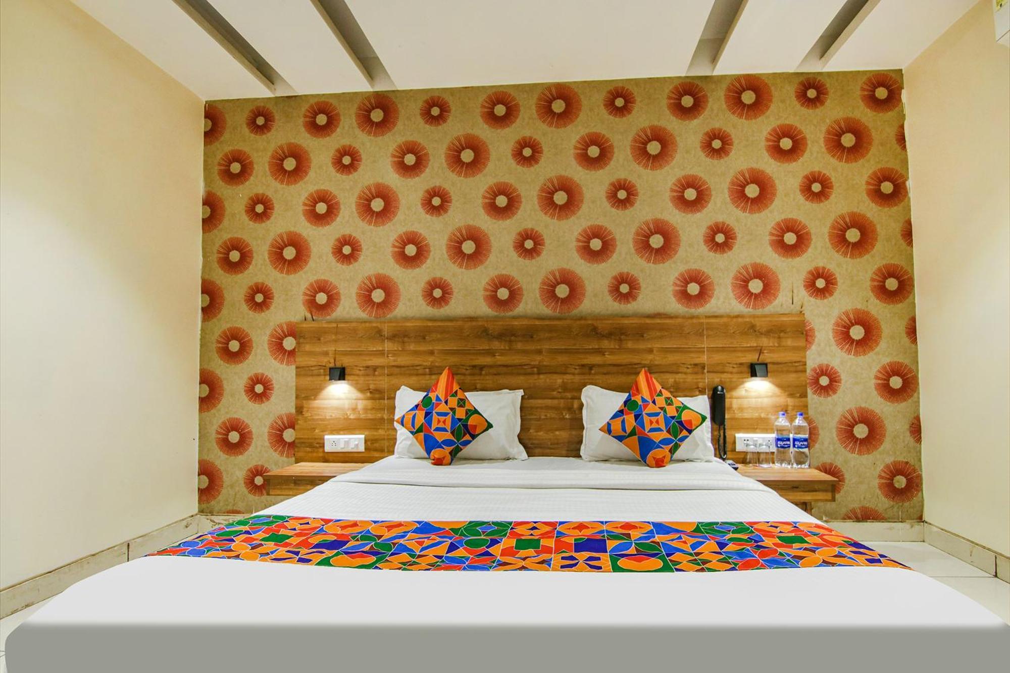 Fabhotel Golden Glory Új-Delhi Kültér fotó