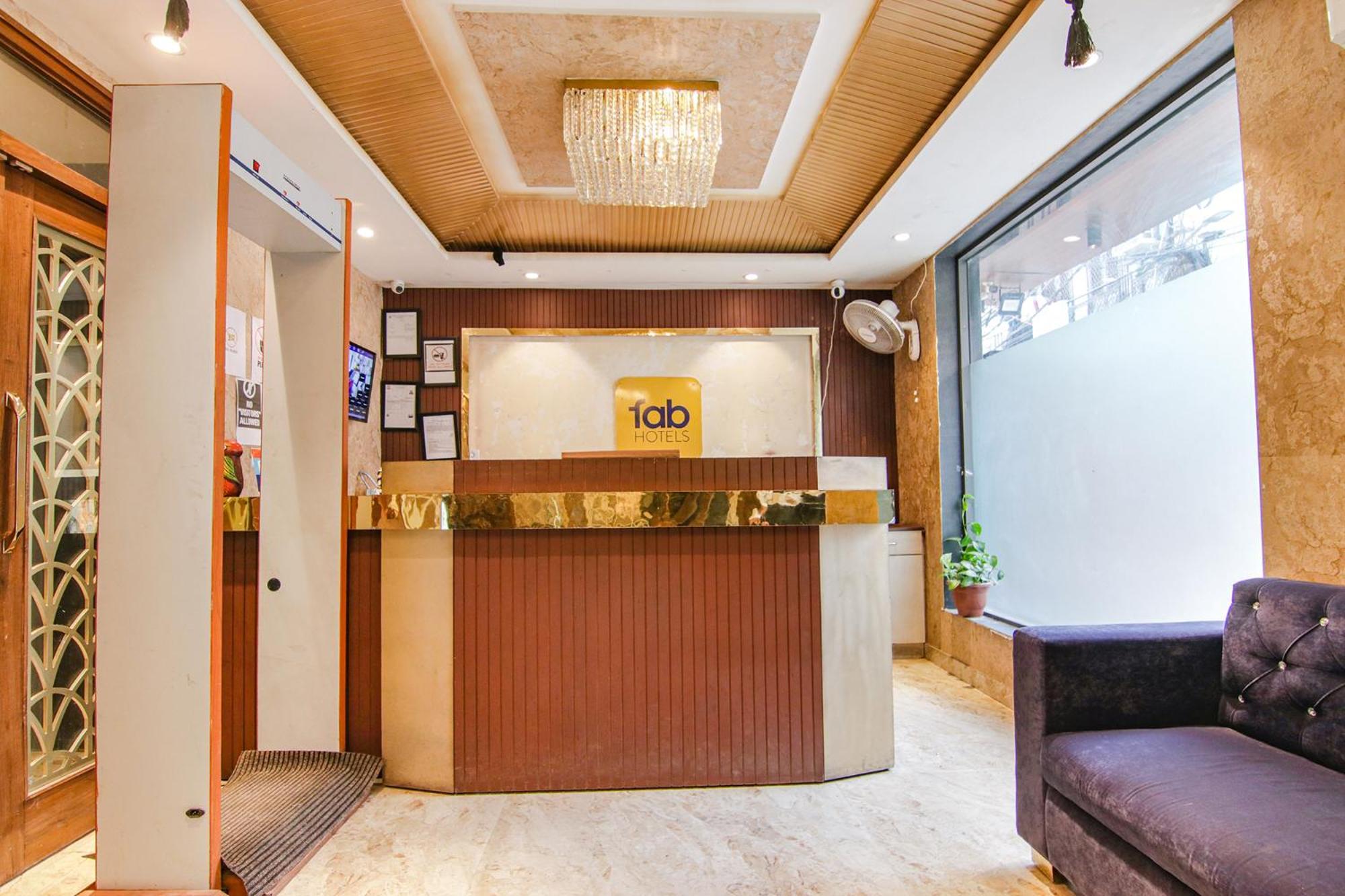 Fabhotel Golden Glory Új-Delhi Kültér fotó