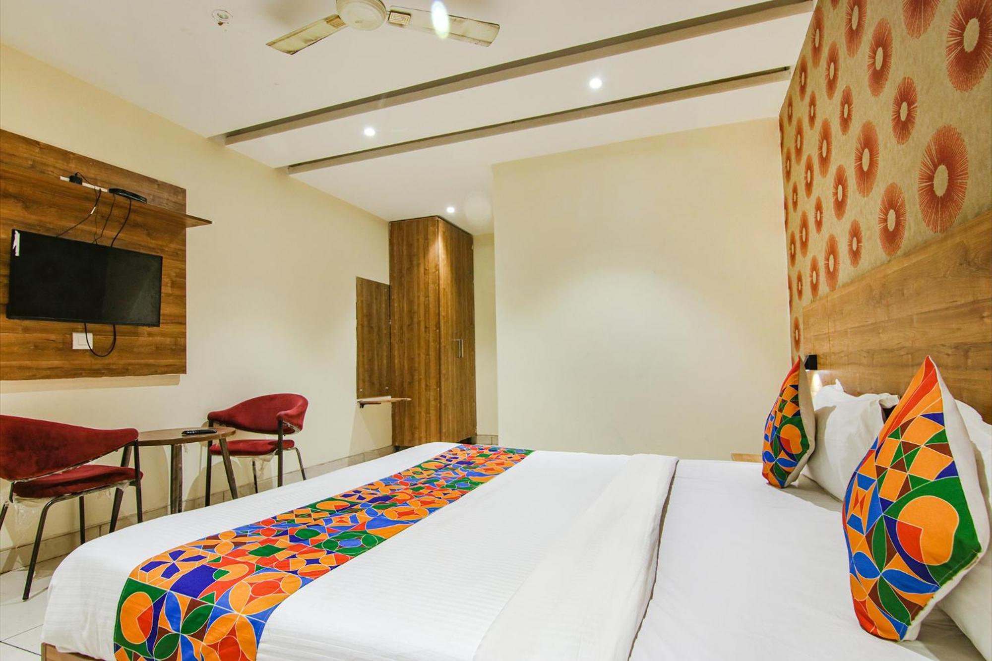 Fabhotel Golden Glory Új-Delhi Kültér fotó